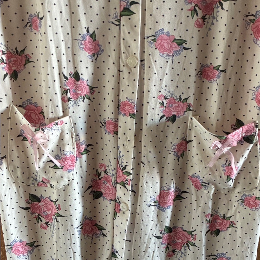 Joan Vass Cream Floral Button-Front House Dress with Pink Roses - Picture 6 of 6
